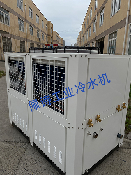 夏天使用工業(yè)冷水機有什么注意事項嗎？
